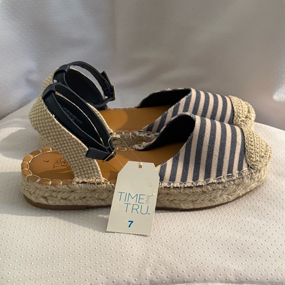 Time and Tru Shoes - Time and Tru Blue White Espadrille Ankle‎ Strap Women’s Size 7 Memory Foam New